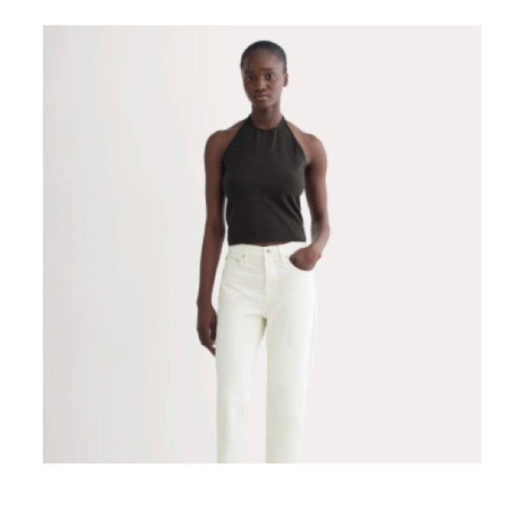 NWT- Everlane Women's Runaround Jeans in Bone color. Relaxed high waist fit.